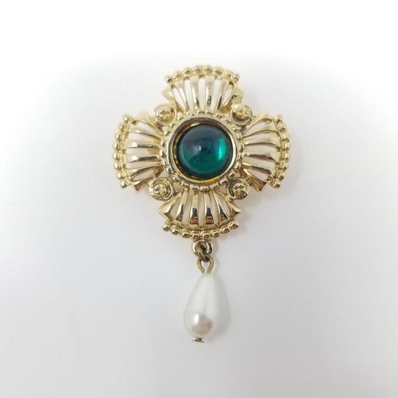 Vintage Green Rhinestone and Gold Tone Brooch with Faux Pearl Drop, Lapel Pin - Picture 1 of 5